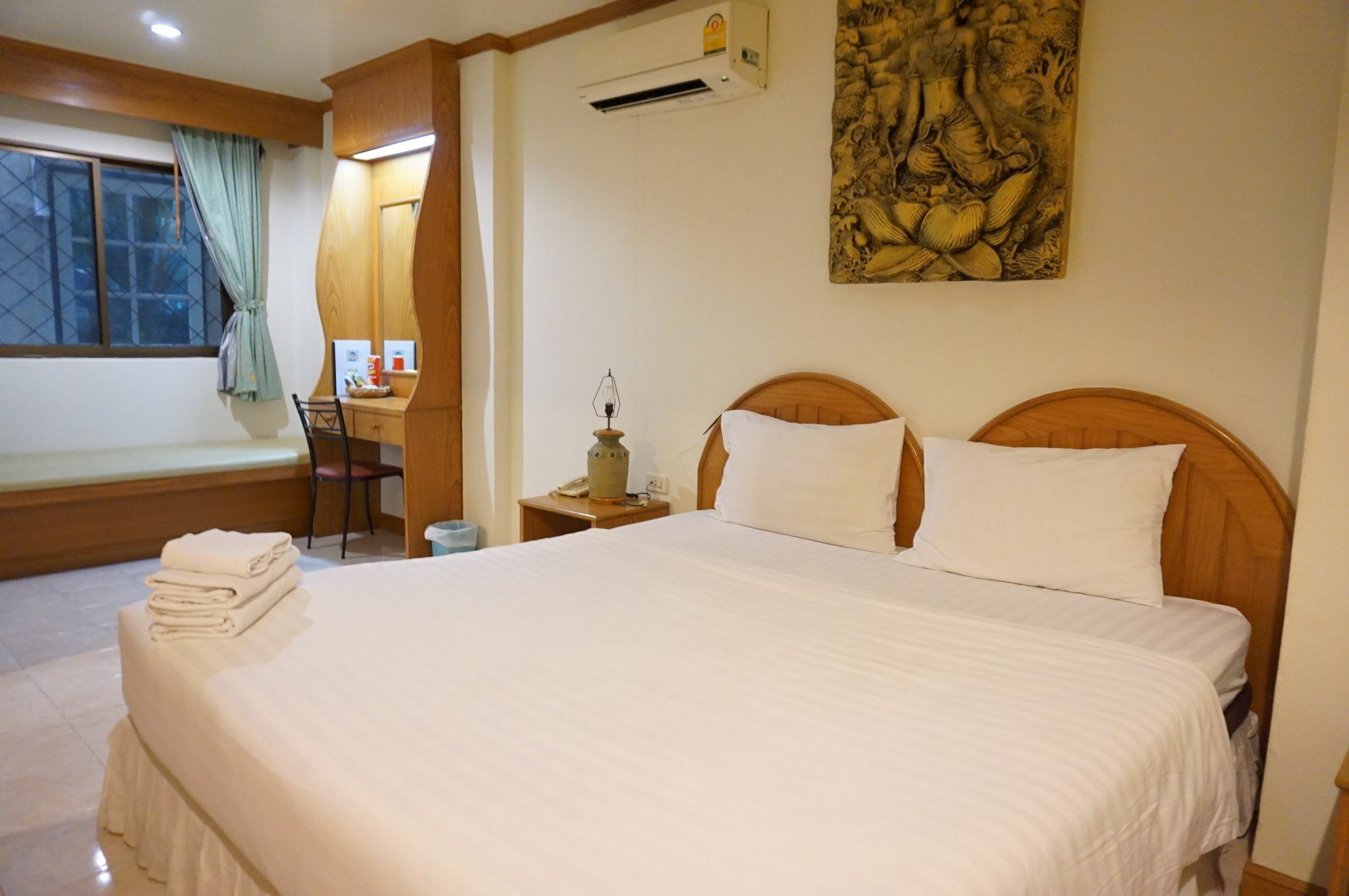 Andaman Sea Patong Hotell Eksteriør bilde